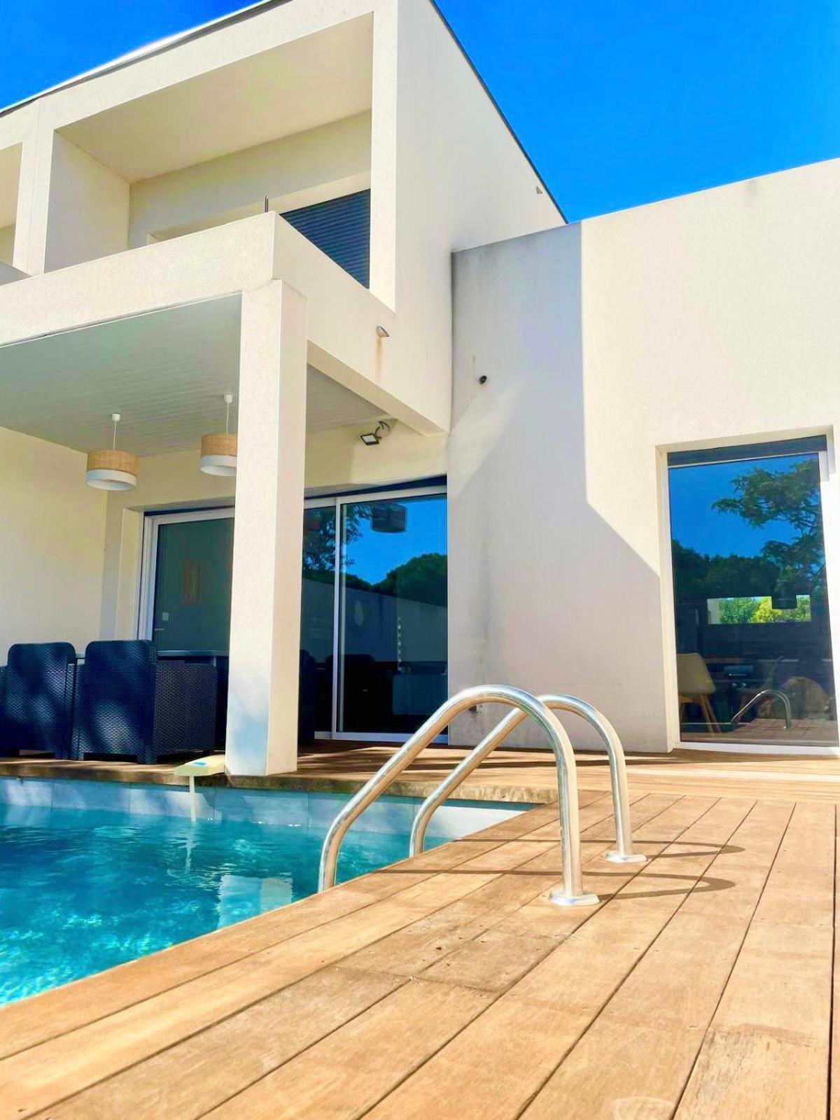 Villa Design Cap Dagde Piscine Et Plage Le Grau-d'Agde Luaran gambar