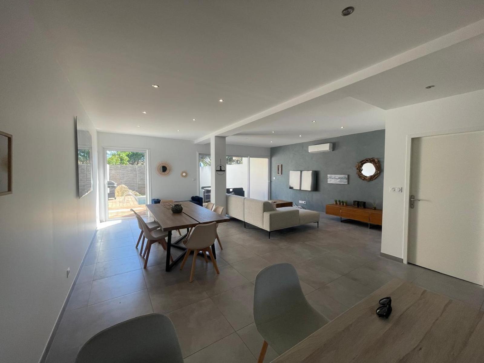 Villa Design Cap Dagde Piscine Et Plage Le Grau-d'Agde Luaran gambar