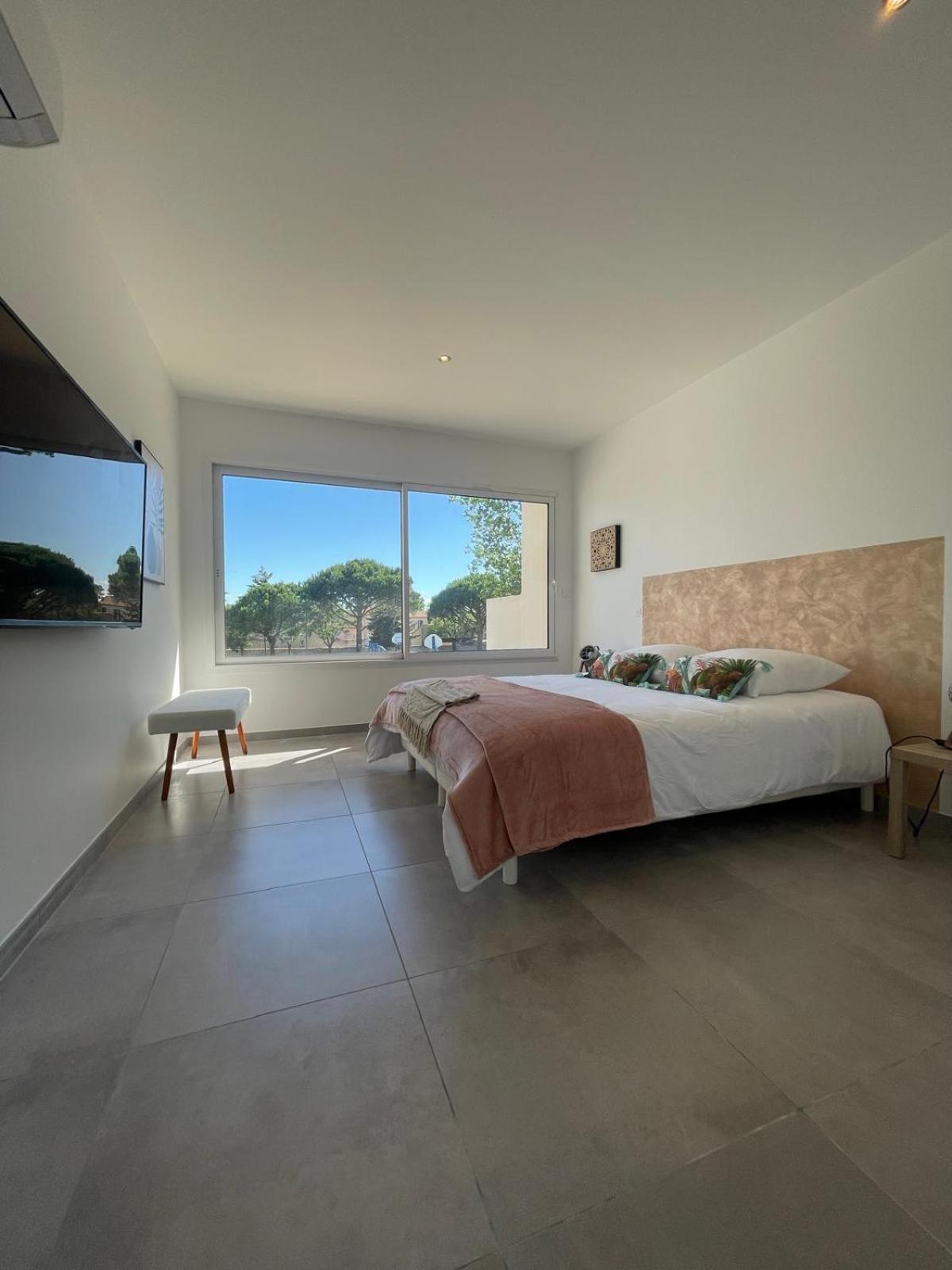 Villa Design Cap Dagde Piscine Et Plage Le Grau-d'Agde Luaran gambar